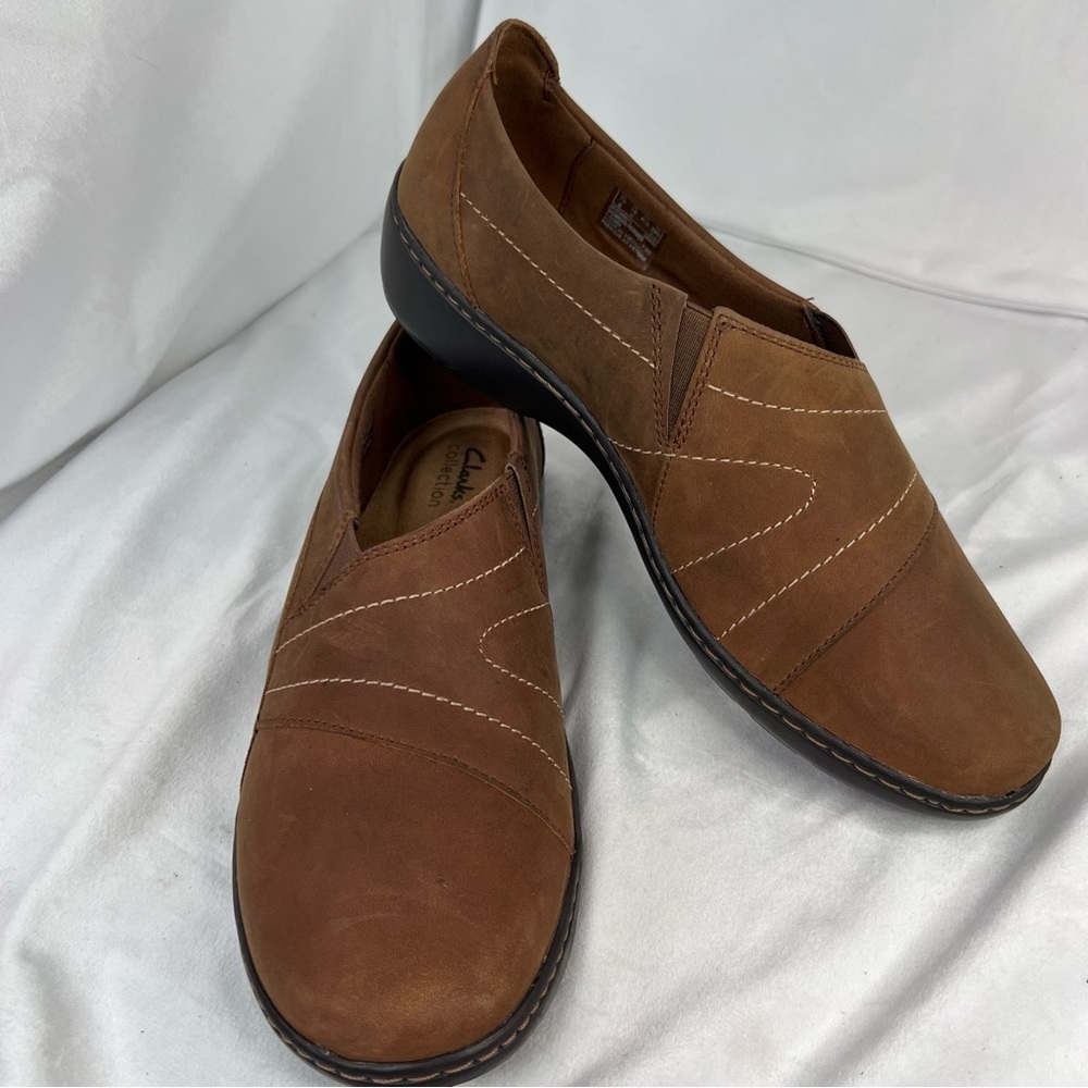 CLARKS Cora Edge Dark Tan Loafers - Picture 11 of 12